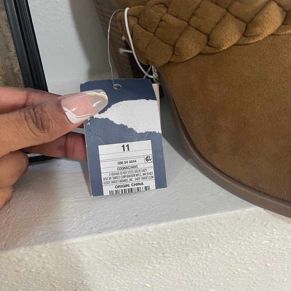 Universal Threads Mule - Picture 2 of 6